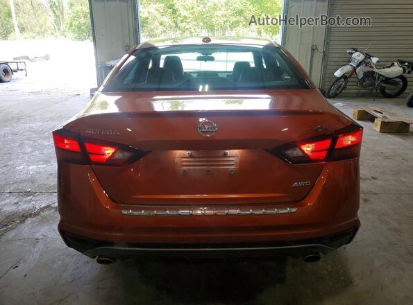 1N4BL4CW4LC226431 2020 NISSAN ALTIMA Оранжевый Вид сзади