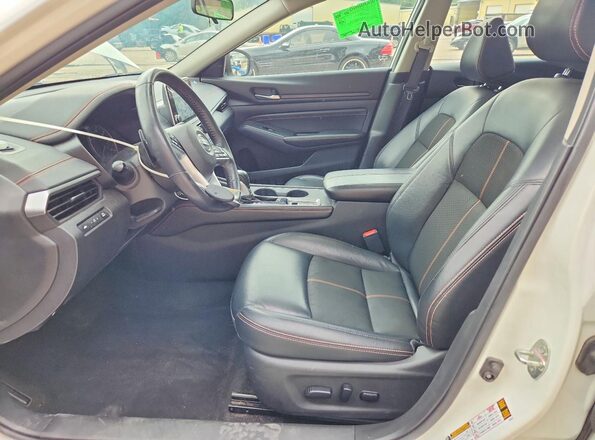 1N4BL4CW4MN384192 2021 NISSAN ALTIMA Белый Вид салона спереди