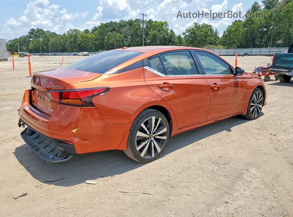 1N4BL4CW7NN333321 2022 NISSAN ALTIMA Оранжевый Задняя правая четверть