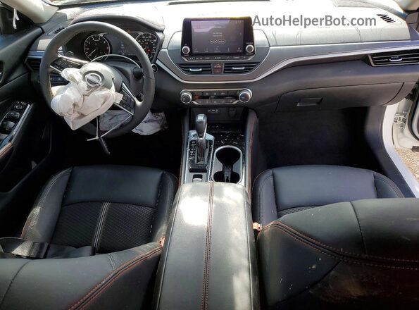 1N4BL4CW7SN328938 2025 NISSAN ALTIMA White Widok deski rozdzielczej