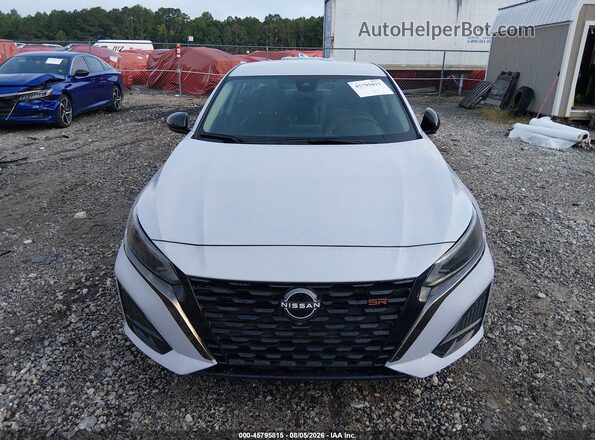 1N4BL4CW7SN352186 2025 NISSAN ALTIMA Gray Rear interior view