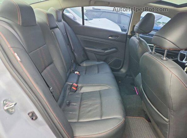1N4BL4CW8RN386633 2024 NISSAN ALTIMA Blue Вид задніх сидінь