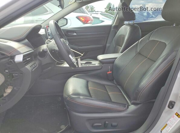 1N4BL4CW9LN323452 2020 NISSAN ALTIMA Silver Widok wnętrza z przodu