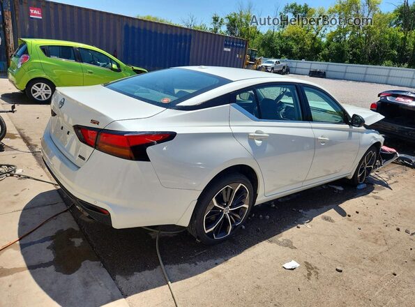1N4BL4CWXRN353147 2024 NISSAN ALTIMA White Tył prawy