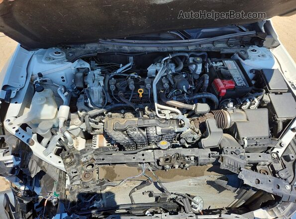 1N4BL4CWXRN353147 2024 NISSAN ALTIMA White Widok wnętrza z tyłu