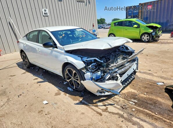 1N4BL4CWXRN353147 2024 NISSAN ALTIMA White Przód prawy
