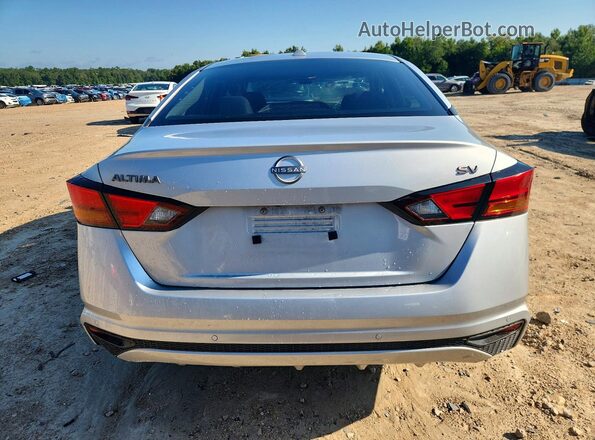 1N4BL4DV0PN374432 2023 NISSAN ALTIMA Silver Вид ззаду