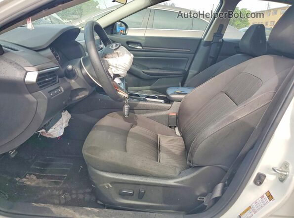 1N4BL4DV0RN327937 2024 NISSAN ALTIMA White Vista interior delantera