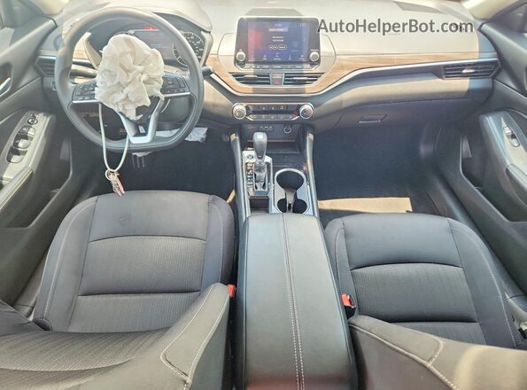 1N4BL4DV0RN362087 2024 NISSAN ALTIMA Silver Dashboard view