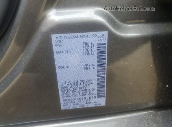 1N4BL4DV0SN395838 2025 NISSAN ALTIMA Gray Vista del compartimento del motor