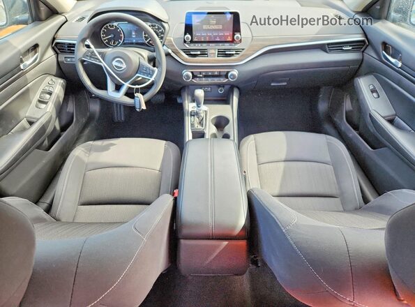 1N4BL4DV0SN404456 2025 NISSAN ALTIMA Gray Widok deski rozdzielczej