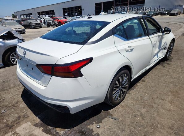 1N4BL4DV0TN313253 2026 NISSAN ALTIMA White Tył prawy
