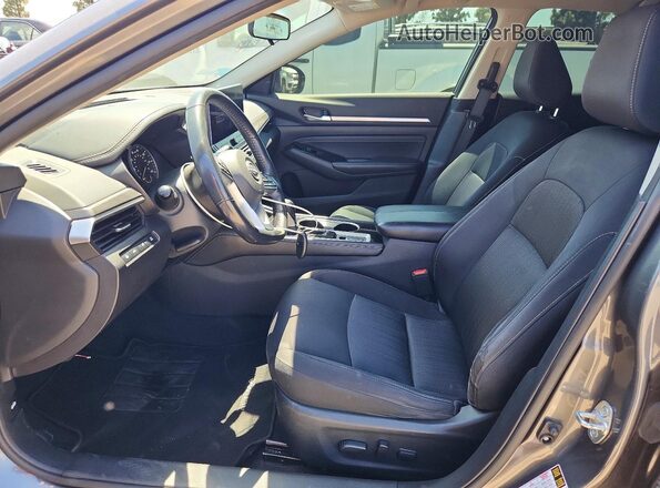 1N4BL4DV1PN387948 2023 NISSAN ALTIMA Серый Вид салона спереди
