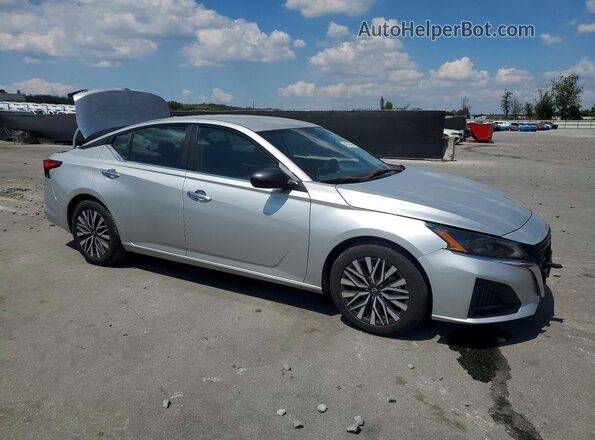 1N4BL4DV1RN302738 2024 NISSAN ALTIMA Silver წინა მარჯვენა