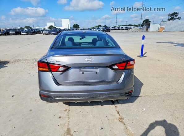 1N4BL4DV1RN323928 2024 NISSAN ALTIMA Silver Rear view