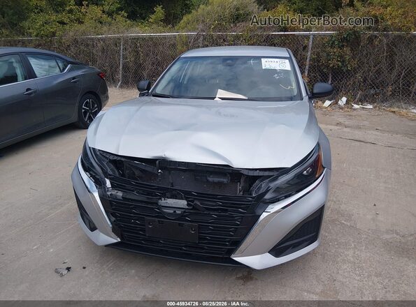 1N4BL4DV1SN379342 2025 NISSAN ALTIMA Silver Widok zestawu wskaźników