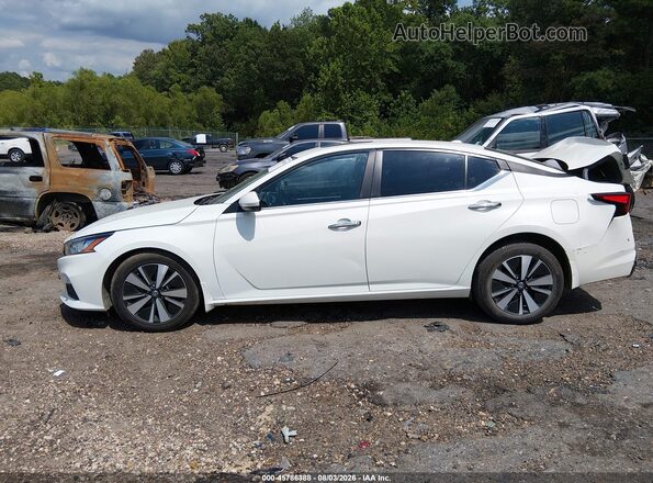 1N4BL4DV2NN369973 2022 NISSAN ALTIMA White Widok wnętrza 360 stopni