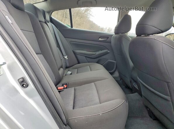 1N4BL4DV2NN415902 2022 NISSAN ALTIMA Silver უკანა სავარძლების ხედი