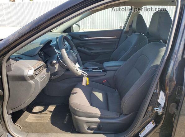 1N4BL4DV2PN314877 2023 NISSAN ALTIMA Черный Вид салона спереди