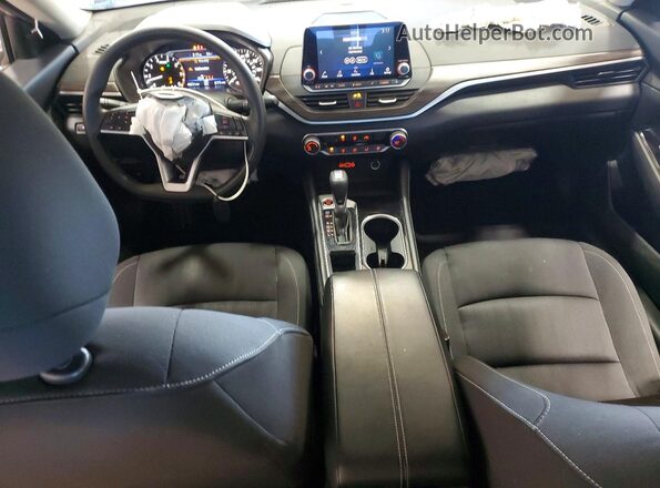 1N4BL4DV2PN372388 2023 NISSAN ALTIMA Silver Widok deski rozdzielczej