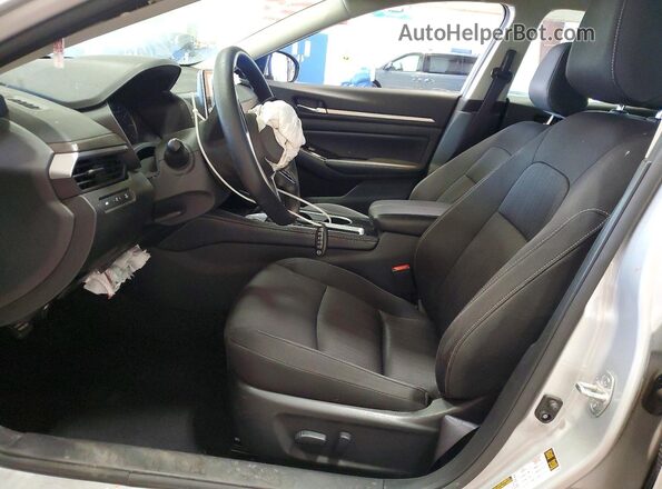 1N4BL4DV2PN372388 2023 NISSAN ALTIMA Silver Widok wnętrza z przodu