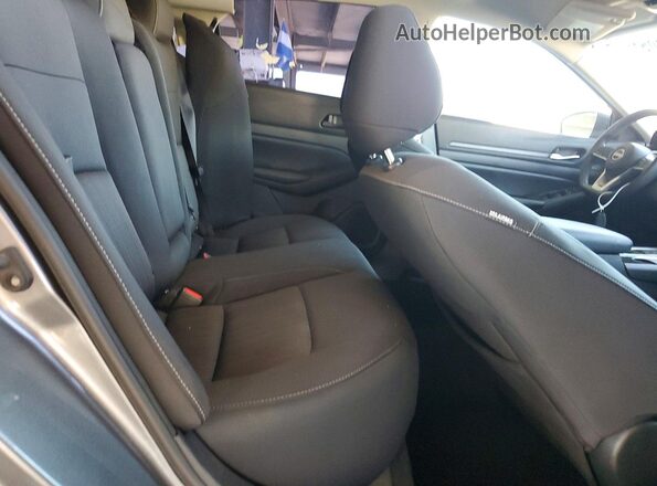 1N4BL4DV2RN366142 2024 NISSAN ALTIMA Gray Vista de los asientos traseros