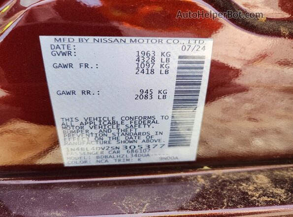 1N4BL4DV2SN305377 2025 NISSAN ALTIMA Burgundy VIN კოდის სტიკერის ხედი