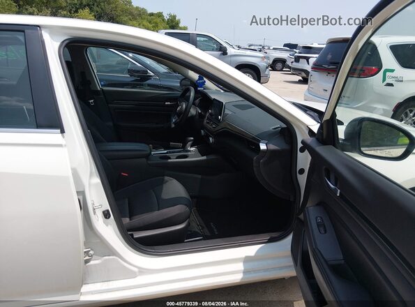 1N4BL4DV2SN313642 2025 NISSAN ALTIMA White წინა სალონის ხედი
