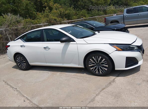 1N4BL4DV2SN313642 2025 NISSAN ALTIMA White უკანა სალონის ხედი