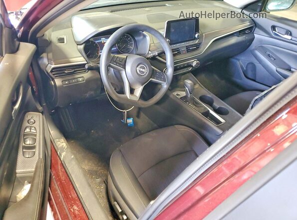 1N4BL4DV2SN352571 2025 NISSAN ALTIMA Burgundy Widok deski rozdzielczej
