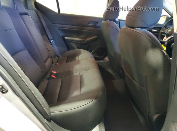 1N4BL4DV2SN360914 2025 NISSAN ALTIMA Silver Հետևի նստատեղերի տեսք