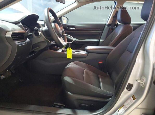 1N4BL4DV2SN360914 2025 NISSAN ALTIMA Silver Սալոնի դիմացի տեսք