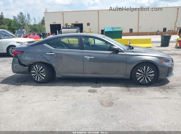 1N4BL4DV2SN389507 2025 NISSAN ALTIMA Gray Widok wnętrza 360 stopni