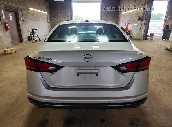 1N4BL4DV2TN305784 2026 NISSAN ALTIMA Silver Vista trasera
