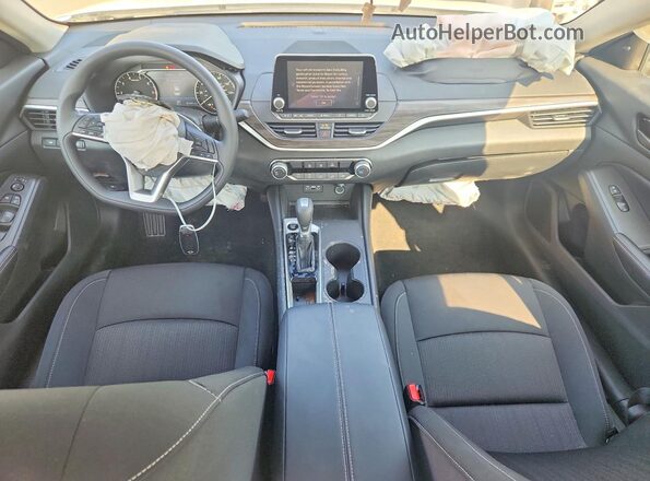 1N4BL4DV2TN342012 2026 NISSAN ALTIMA White წინა პანელის ხედი