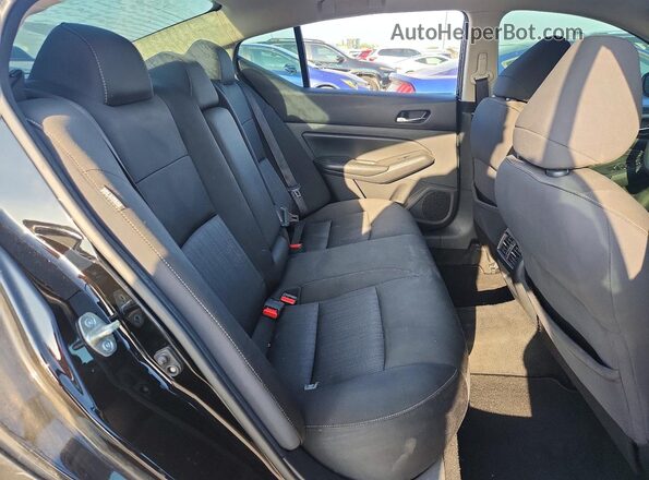 1N4BL4DV3KC185181 2019 NISSAN ALTIMA Black Rear seats view