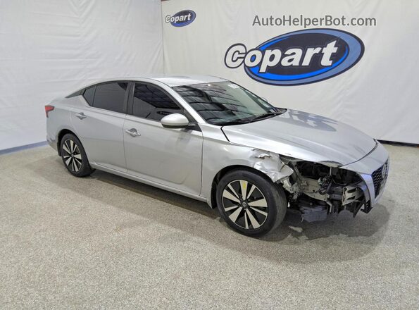 1N4BL4DV3MN343395 2021 NISSAN ALTIMA Серебряный Передняя правая четверть