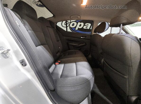 1N4BL4DV3MN343395 2021 NISSAN ALTIMA Серебряный Вид задних сидений