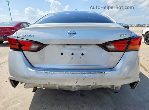 1N4BL4DV3MN384299 2021 NISSAN ALTIMA Серебряный Вид сзади