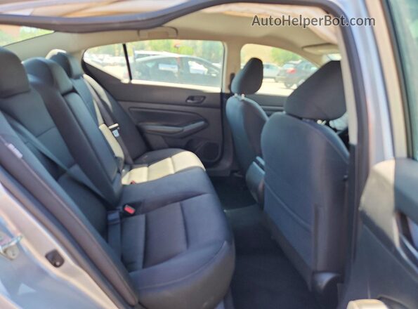 1N4BL4DV3RN347826 2024 NISSAN ALTIMA Silver Widok tylnych siedzeń