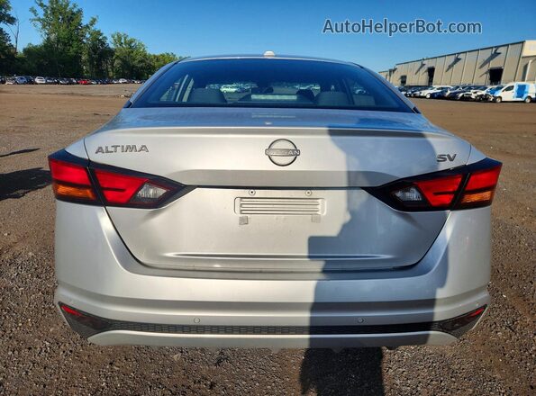 1N4BL4DV3RN348085 2024 NISSAN ALTIMA Silver Հետևի տեսք