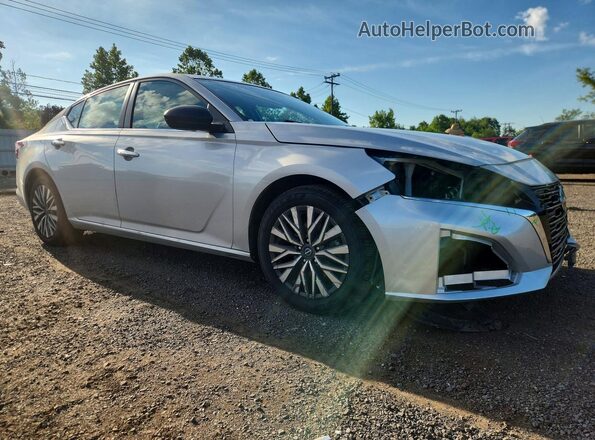 1N4BL4DV3RN348085 2024 NISSAN ALTIMA Silver Առջևի աջ