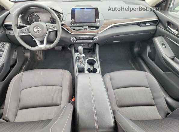 1N4BL4DV3RN373407 2024 NISSAN ALTIMA Gray Dashboard view