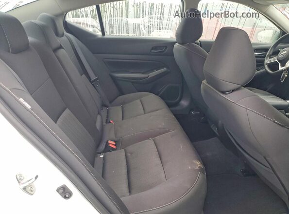 1N4BL4DV3RN413761 2024 NISSAN ALTIMA Белый Вид задних сидений