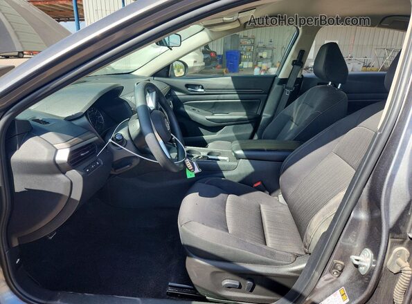 1N4BL4DV3SN319630 2025 NISSAN ALTIMA Gray Front interior view