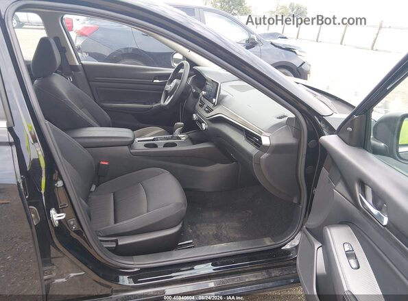 1N4BL4DV3SN391976 2025 NISSAN ALTIMA Black Widok wnętrza z przodu