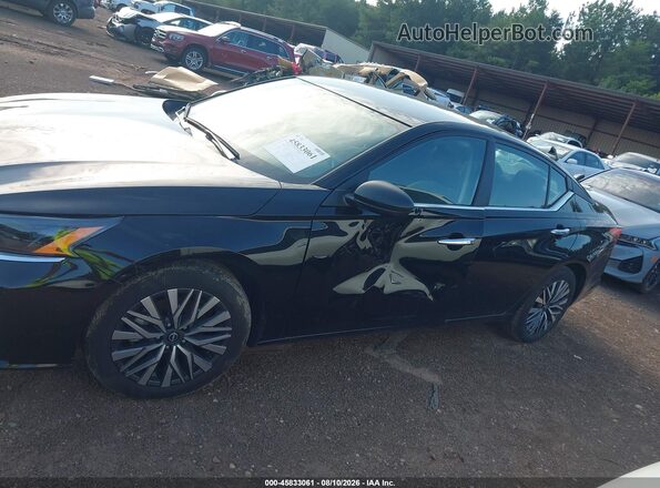 1N4BL4DV3SN397809 2025 NISSAN ALTIMA Black Widok wnętrza 360 stopni