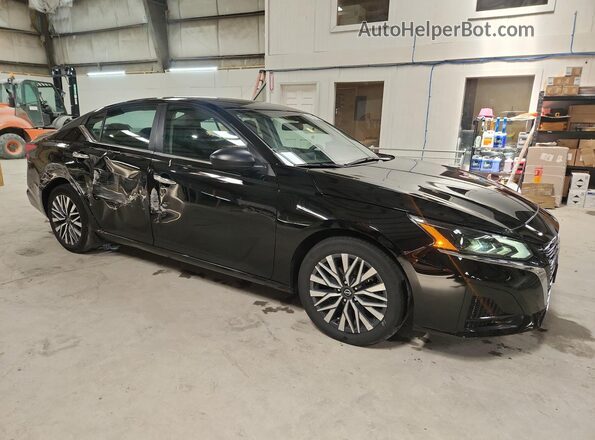 1N4BL4DV3SN402183 2025 NISSAN ALTIMA Black VIN կոդի պիտակի տեսք