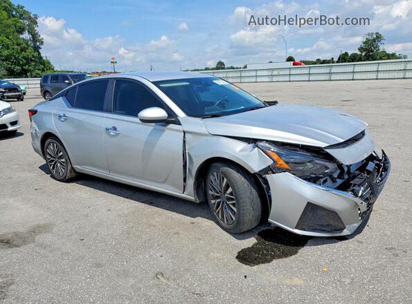 1N4BL4DV4PN351476 2023 NISSAN ALTIMA Silver Front right