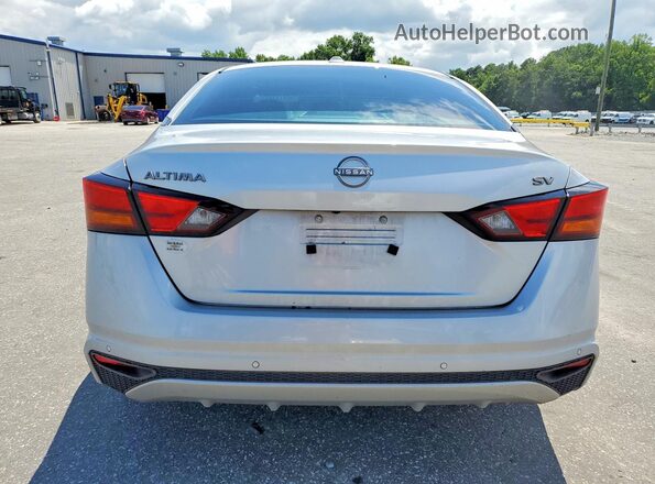 1N4BL4DV4PN351476 2023 NISSAN ALTIMA Silver Rear view